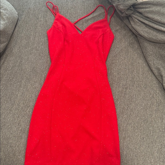 Elegant Red Spaghetti Strap Dress - Picture 2 of 4